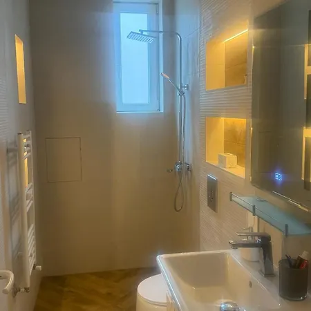 Tsar Asen Sky Luxury דירה סופיה